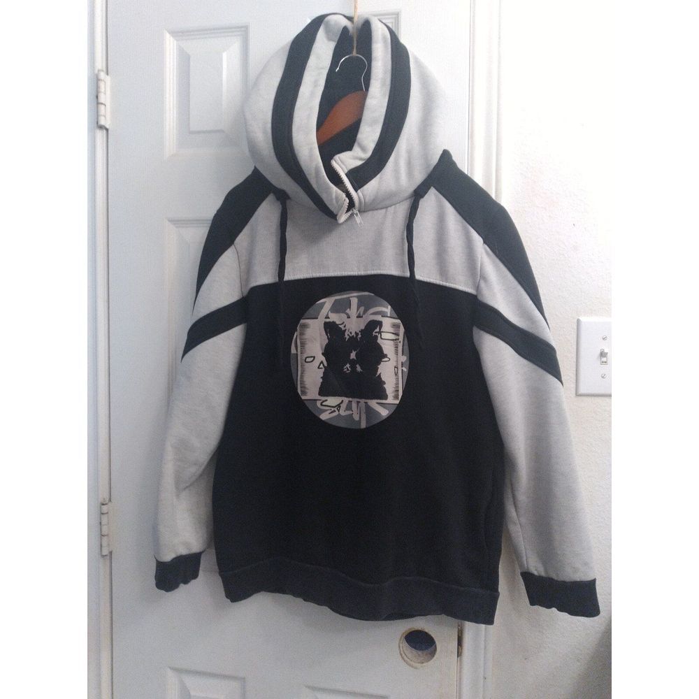 Retro Style Two-Tone Graphic Hoodie Black‎ & Grey Athletic Sweatshirt Pullover